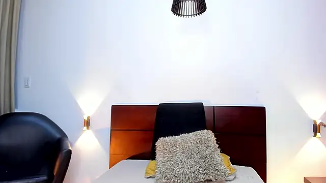 NoraDasilva online show from December 2024 12:28:01 AM