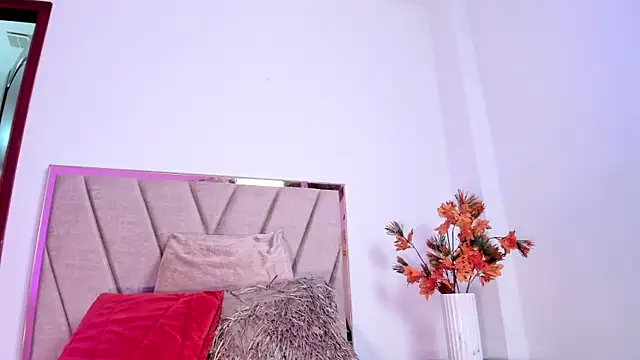 NoraDasilva online show from December 2024 12:44:01 AM