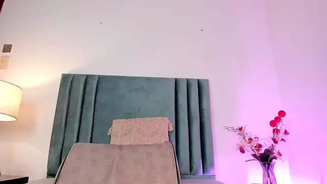 NoraDasilva online show from December 2024 03:45:01 AM