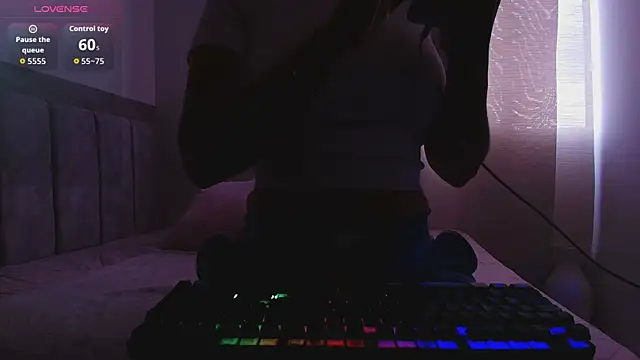 Samantabella online show from April 2026 10:00:02 PM