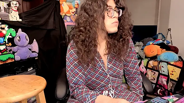 ShinyCherub online show from December 2025 02:51:02 AM