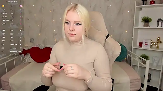 art lovee online show from December 2024 01:03:01 AM