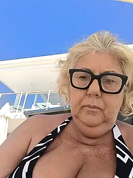 Merilulla online show from September 2025 12:38:02 PM