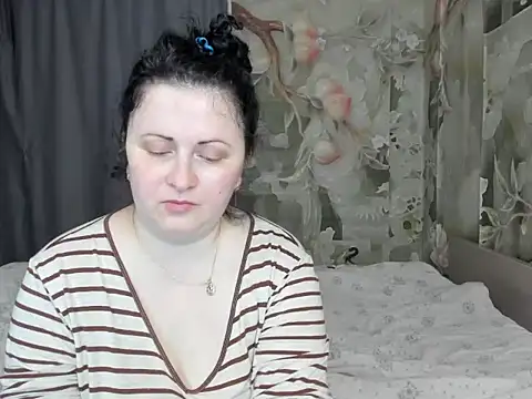 Lillian2 online show from March 2026 01:33:02 AM