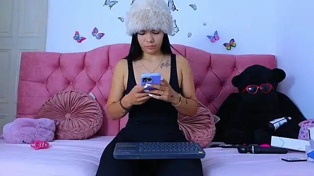 Snapshot of reychell_hot01 chatting on November 2025 01:11:01 PM reychell hot01 online show from November 2025 01:11:01 PM