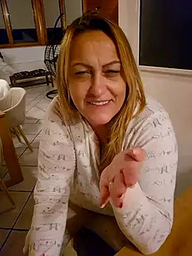 Isabellaa04 online show from December 2024 12:41:02 AM