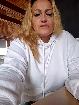 Isabellaa04 online show from March 2025 08:09:01 AM