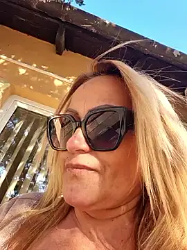 Isabellaa04 online show from February 2026 07:41:02 AM