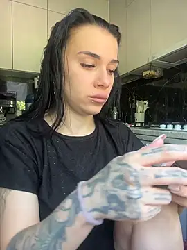 Snapshot of Queen_of_pain chatting on July 2026 06:47:02 AM Queen of pain online show from July 2026 06:47:02 AM