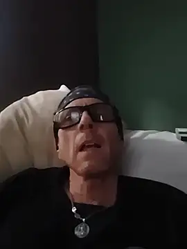 Snapshot of Sparky101 chatting on July 2026 11:22:01 PM Sparky101 online show from July 2026 11:22:01 PM