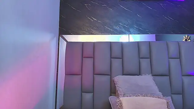  MiaBrown  online show from October 2025 12:02:02 PM