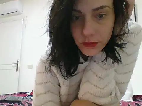 Snapshot of Emyly83 chatting on December 2024 08:15:01 PM Emyly83 online show from December 2024 08:15:01 PM