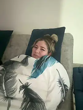 Snapshot of Celestedubois chatting on December 2024 06:14:01 AM Celestedubois online show from December 2024 06:14:01 AM