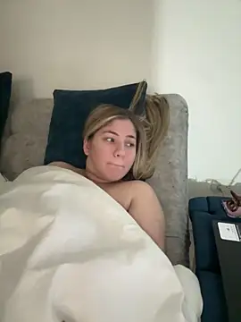 Snapshot of Celestedubois chatting on January 2025 08:21:01 AM Celestedubois online show from January 2025 08:21:01 AM