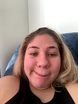 Snapshot of Celestedubois chatting on October 2025 05:41:02 PM Celestedubois online show from October 2025 05:41:02 PM