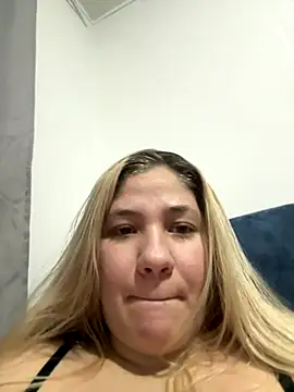 Snapshot of Celestedubois chatting on October 2025 11:38:01 PM Celestedubois online show from October 2025 11:38:01 PM