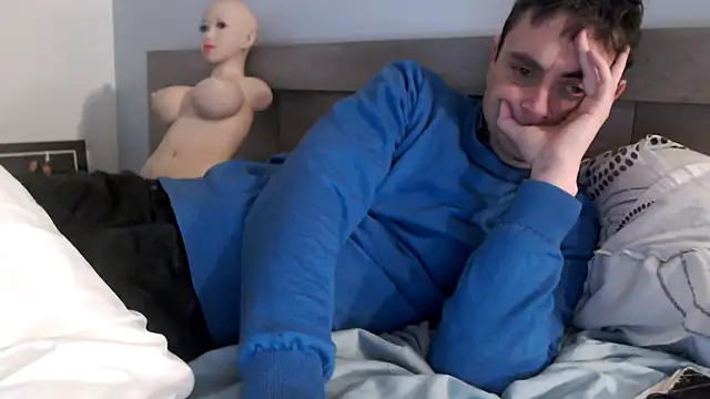 freddy0222222 online show from February 2025 12:05:02 PM