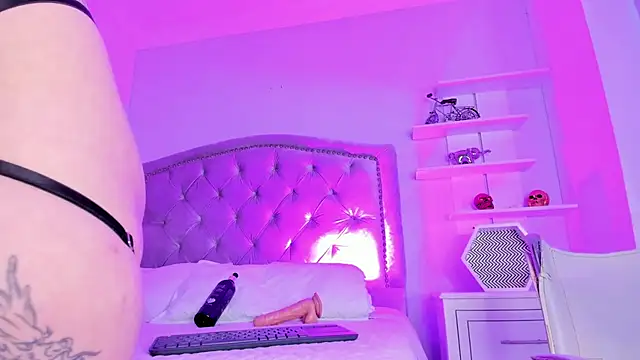 CamileHolmes online show from January 2025 07:38:02 AM