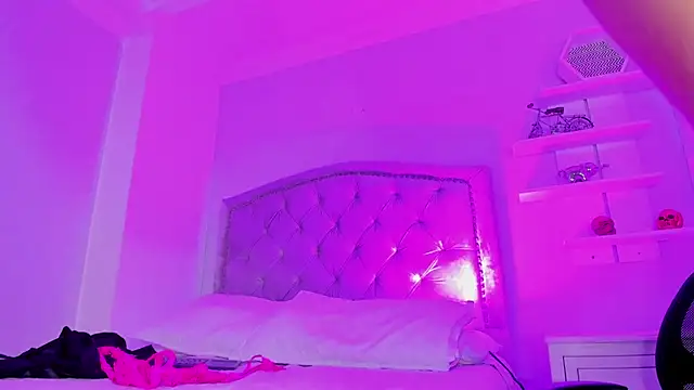 CamileHolmes online show from January 2025 08:20:02 AM