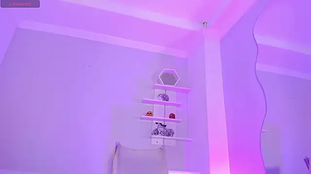 CamileHolmes online show from February 2025 05:35:01 AM