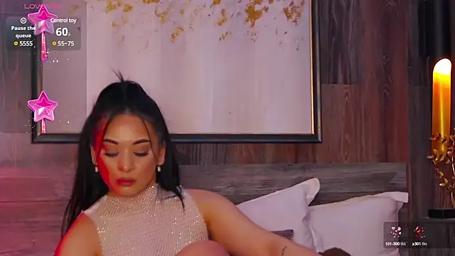 Snapshot of MadyLuxxx chatting on February 2025 11:48:02 PM MadyLuxxx online show from February 2025 11:48:02 PM