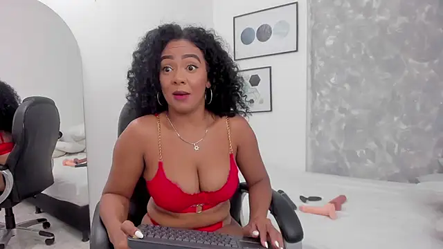 Snapshot of Tanisha__campbell chatting on February 2025 01:09:02 PM Tanisha campbell online show from February 2025 01:09:02 PM