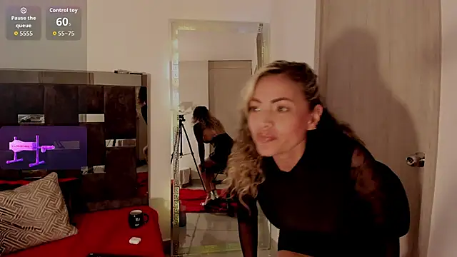 daiila jonnes online show from November 2025 08:43:01 PM