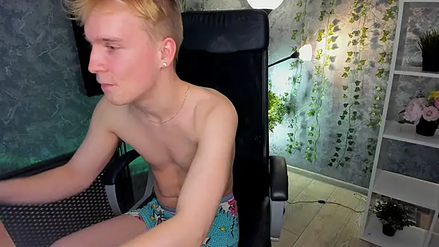 AlexxSweet online show from December 2024 10:39:02 AM