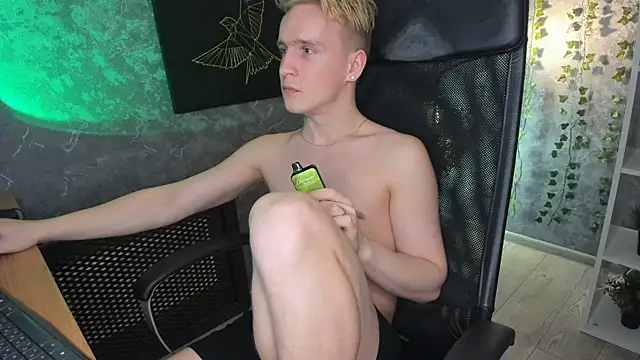 AlexxSweet online show from January 2025 03:59:02 PM