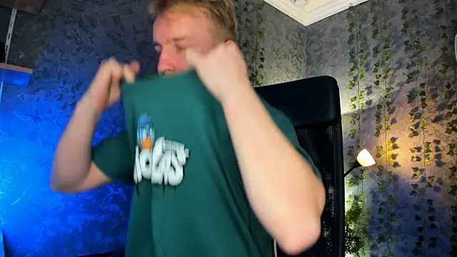 AlexxSweet online show from October 2025 09:17:01 AM