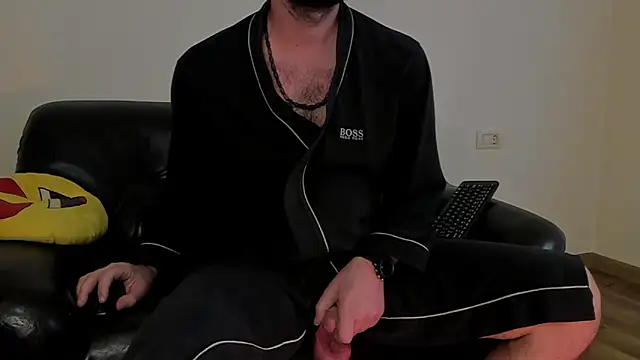 Snapshot of KingMalcom chatting on October 2025 07:12:01 PM KingMalcom online show from October 2025 07:12:01 PM