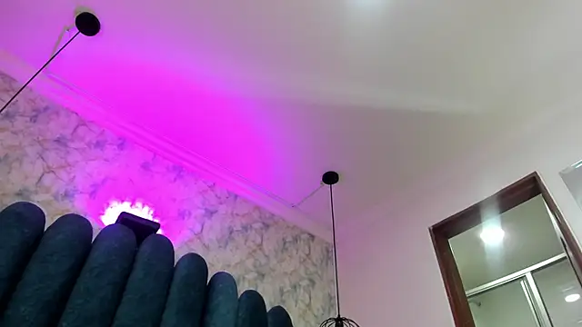 Snapshot of nalalye_cruzz_ chatting on June 2026 01:52:01 AM nalalye cruzz online show from June 2026 01:52:01 AM