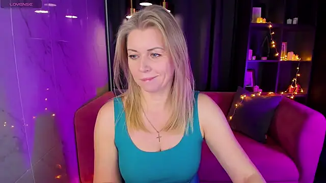 Annie Light online show from December 2024 06:03:02 AM