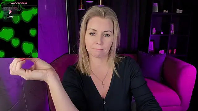 Annie Light online show from January 2025 11:44:02 AM