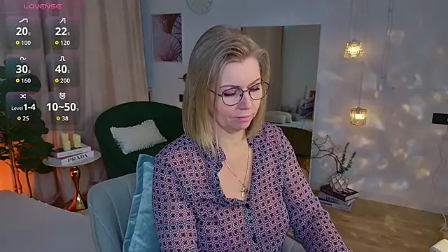 Annie Light online show from April 2026 07:14:01 AM