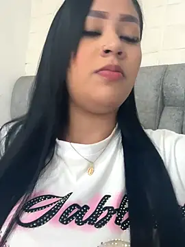 Luisa Fernandaa online show from October 2025 12:11:02 AM