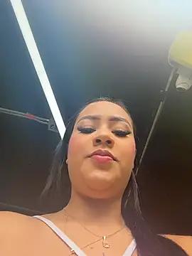 Luisa Fernandaa online show from February 2026 06:39:02 PM