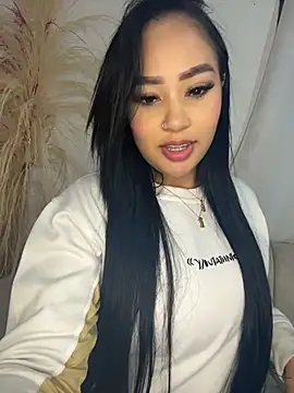 Luisa Fernandaa online show from March 2026 11:19:01 PM