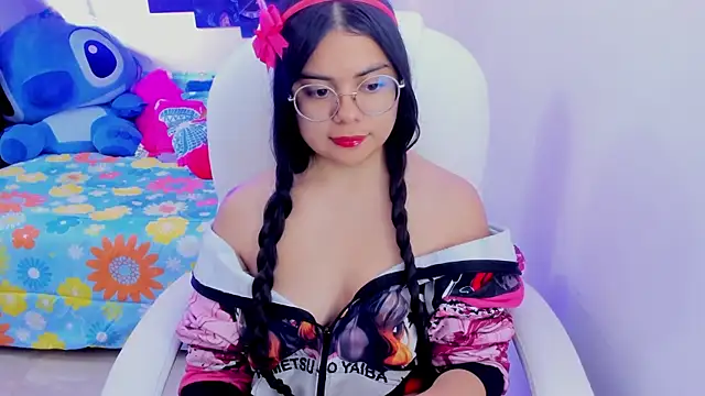 esmeralda112 online show from February 2025 11:00:02 PM