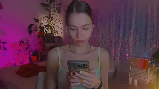 poli   online show from December 2024 09:46:01 PM