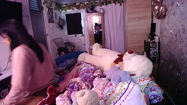 Samara Beltran online show from September 2025 07:30:02 PM