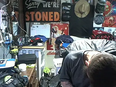 CloudDadddyyy420 online show from December 2024 07:00:02 PM