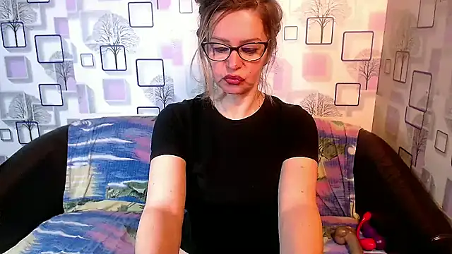 Snapshot of milfsexy chatting on December 2024 07:09:01 AM milfsexy online show from December 2024 07:09:01 AM