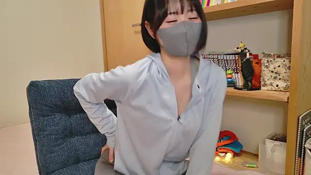 Snapshot of HIKARI_x0 chatting on January 2025 02:05:01 PM HIKARI x0 online show from January 2025 02:05:01 PM