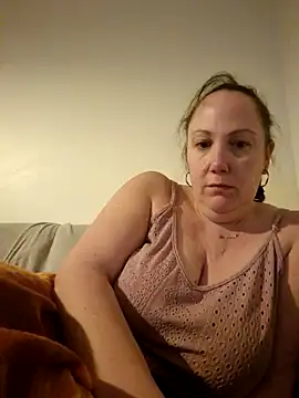 Wisie Cutie online show from February 2025 10:42:02 PM