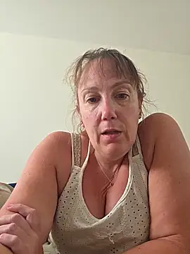 Wisie Cutie online show from June 2026 03:47:02 PM
