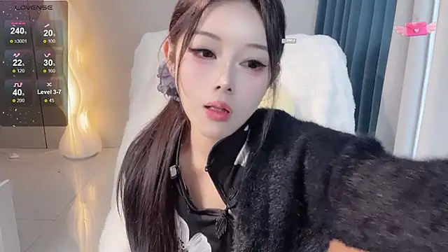 Snapshot of Mandy-- chatting on November 2025 03:27:01 AM Mandy-- online show from November 2025 03:27:01 AM