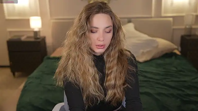 Kisasolo online show from February 2026 10:30:02 PM