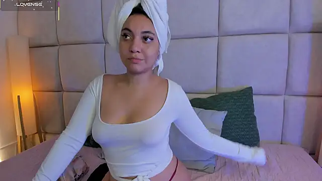 Sooffii 1 online show from December 2025 02:16:01 AM