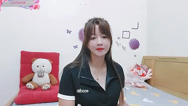 Snapshot of Holygirlsweet777 chatting on November 2025 01:27:01 AM Holygirlsweet777 online show from November 2025 01:27:01 AM